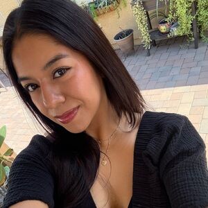 Meet your Posher, Mayra